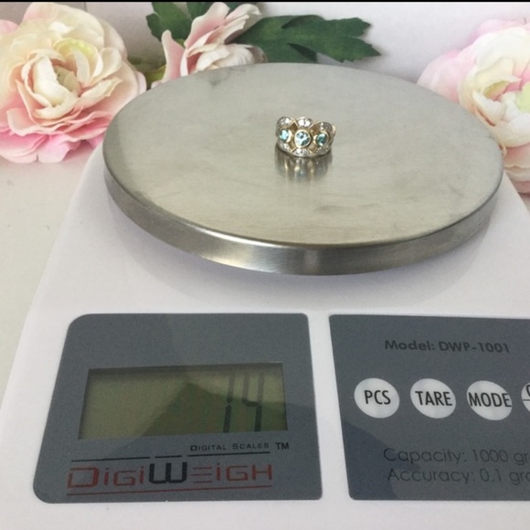 10k GOLD ZIRCON RING - Picture 2 of 7